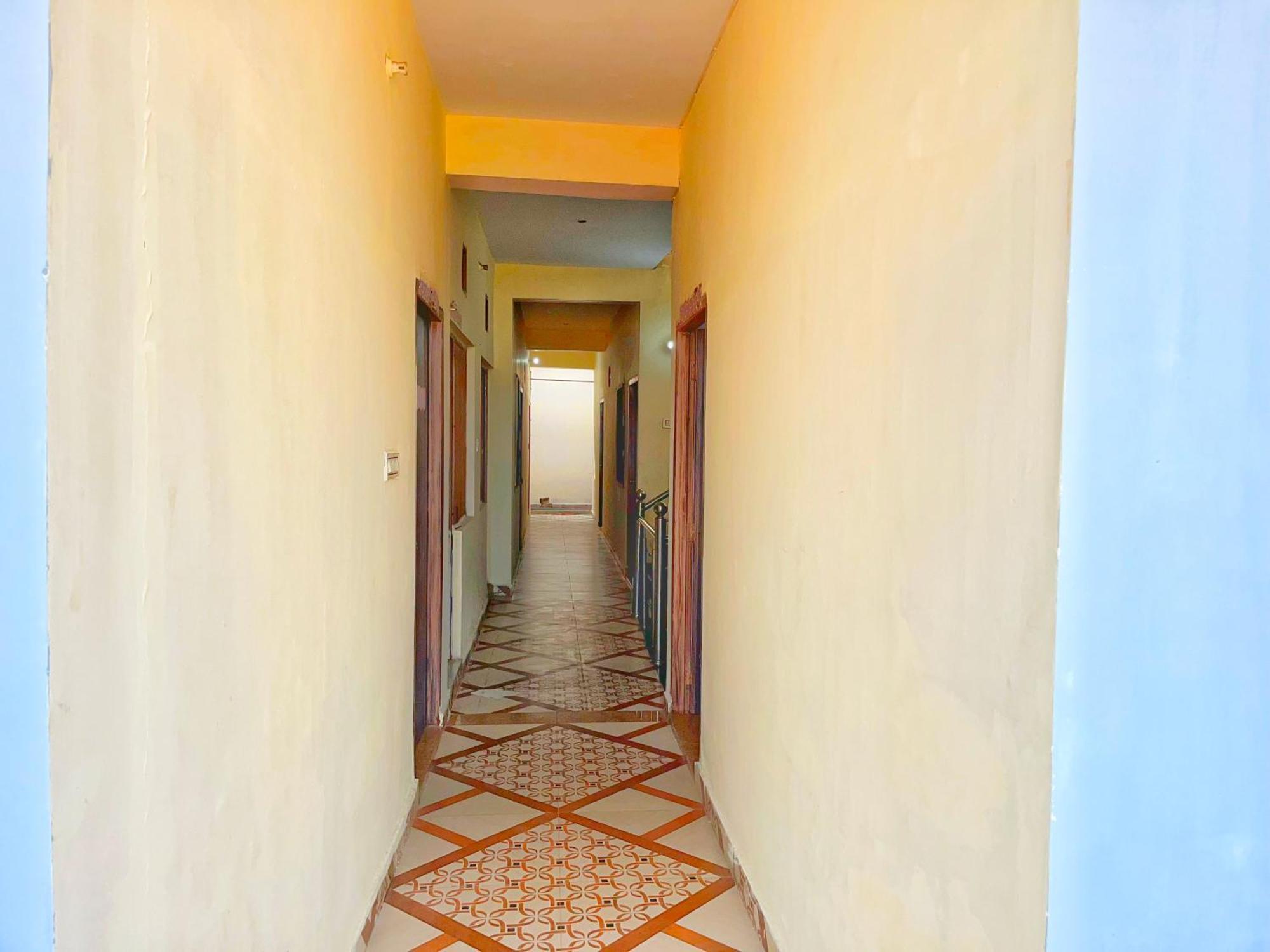 Balaji Homestay Mathura In Vrindavan Ngoại thất bức ảnh