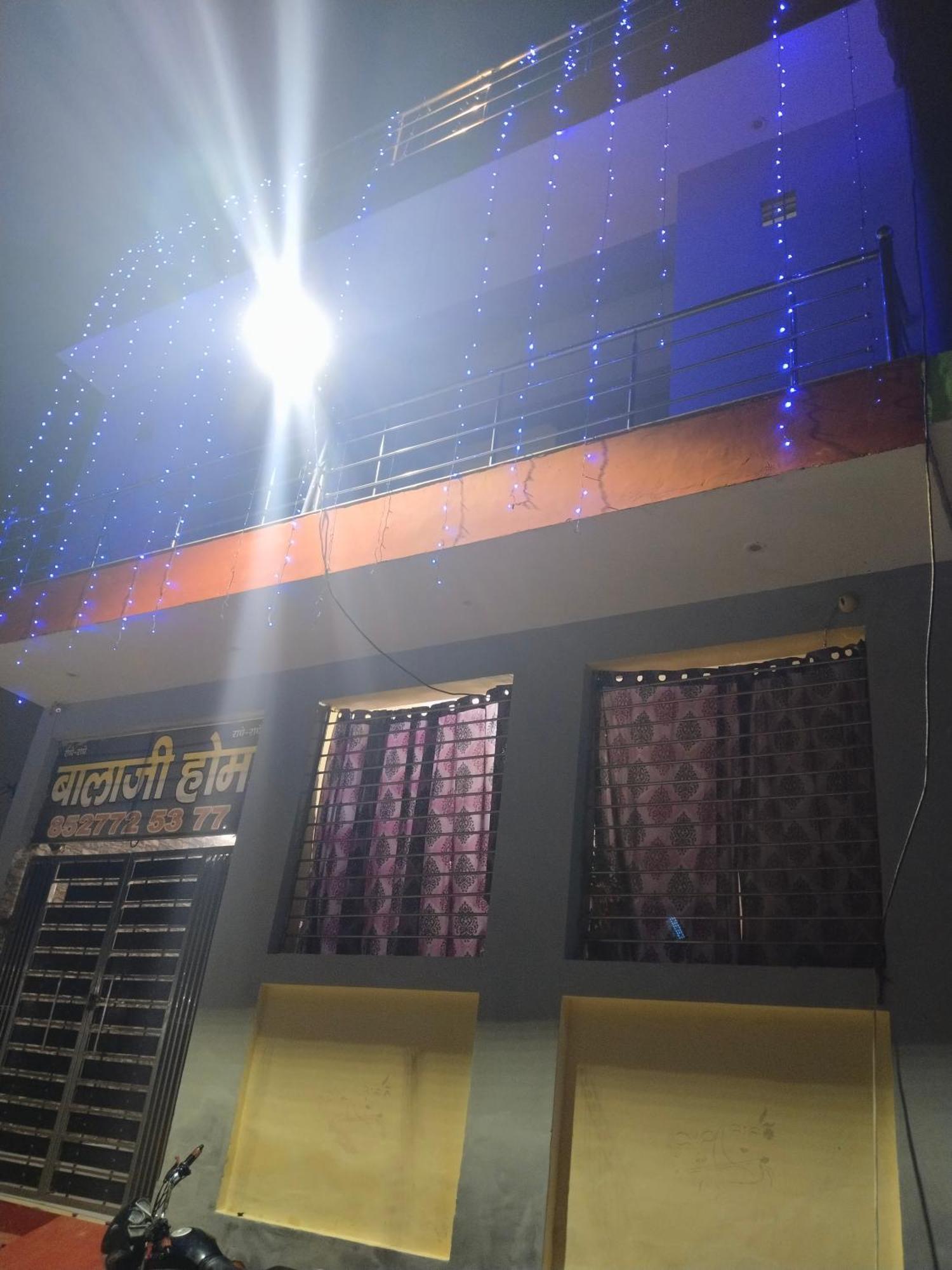 Balaji Homestay Mathura In Vrindavan Ngoại thất bức ảnh