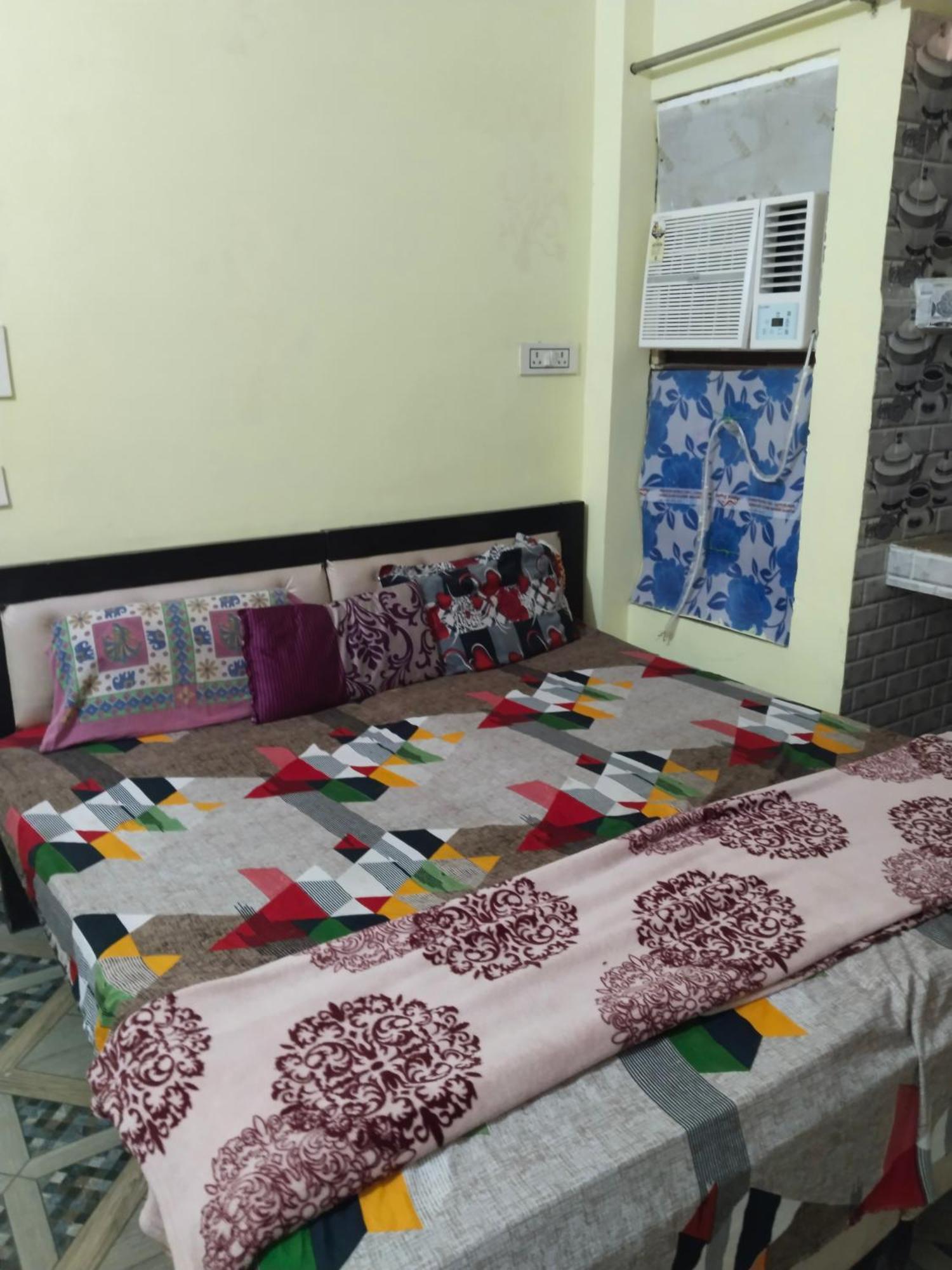 Balaji Homestay Mathura In Vrindavan Ngoại thất bức ảnh