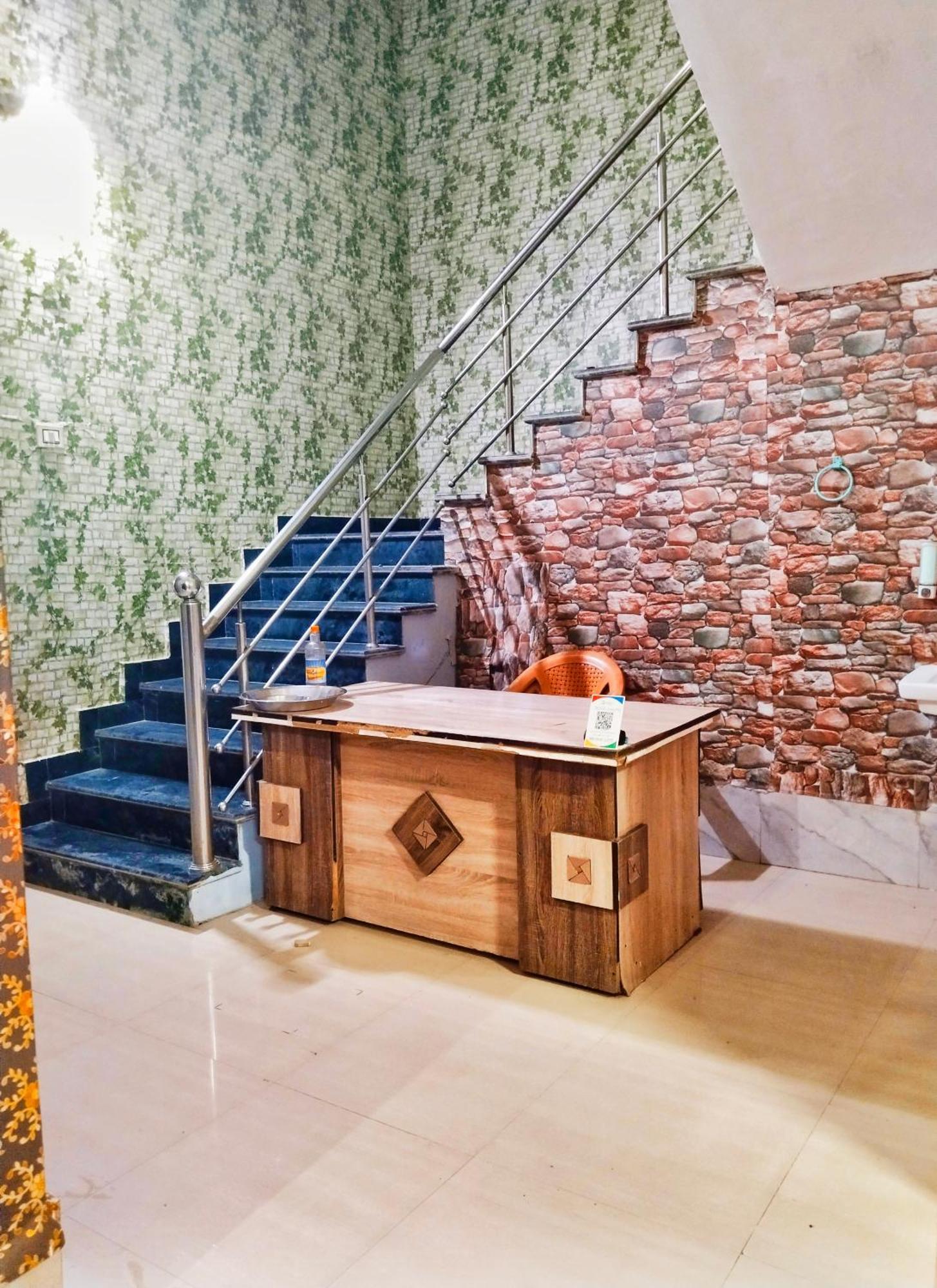 Balaji Homestay Mathura In Vrindavan Ngoại thất bức ảnh