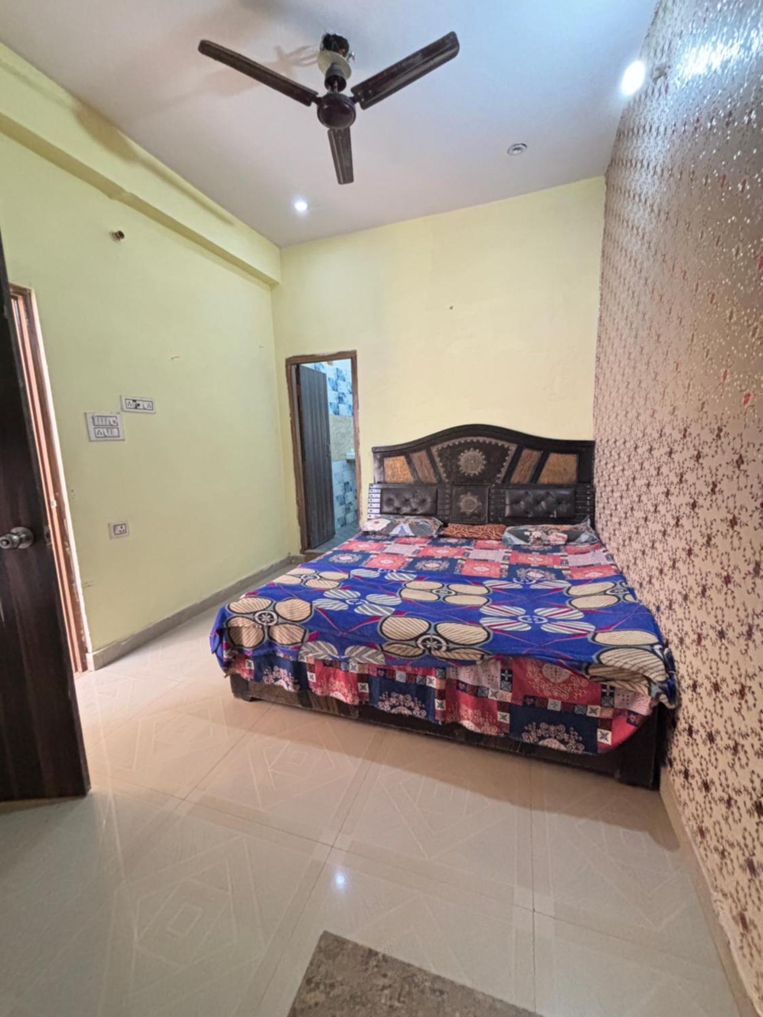 Balaji Homestay Mathura In Vrindavan Ngoại thất bức ảnh