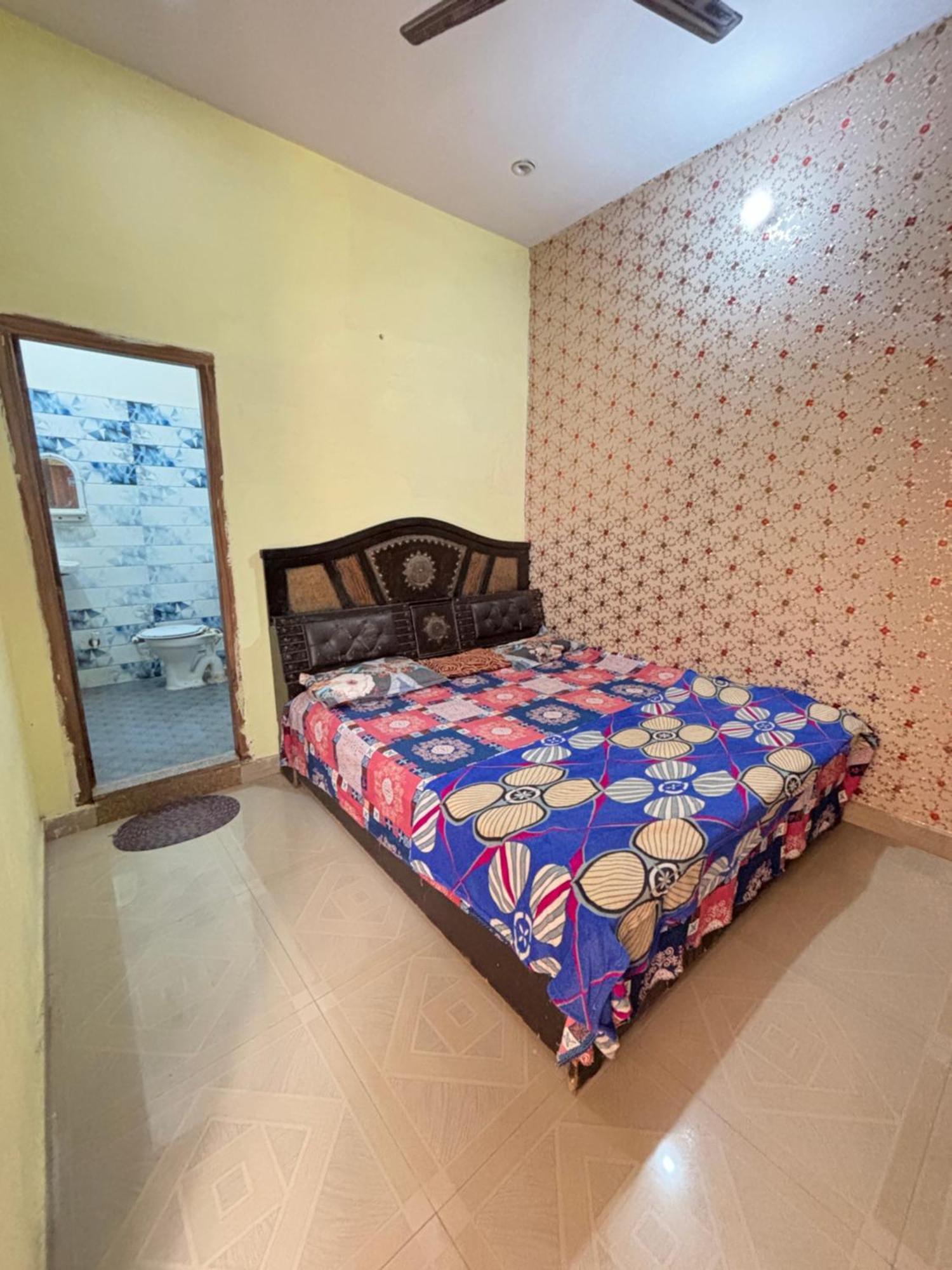 Balaji Homestay Mathura In Vrindavan Ngoại thất bức ảnh