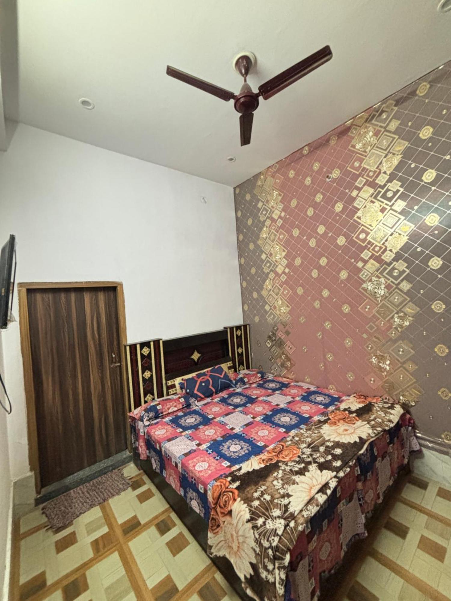 Balaji Homestay Mathura In Vrindavan Ngoại thất bức ảnh